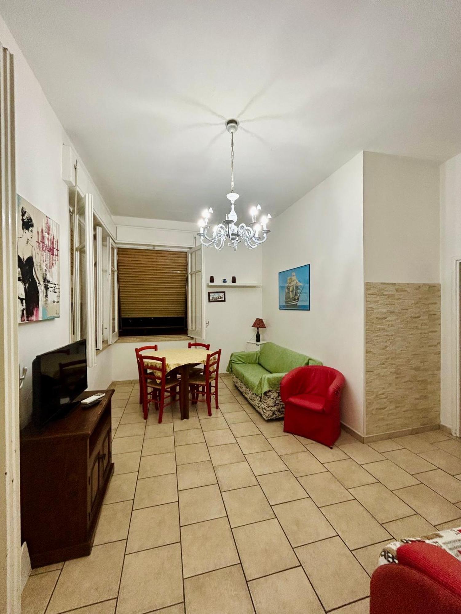 Holiday House Maurizio ฟอร์เมีย ภายนอก รูปภาพ